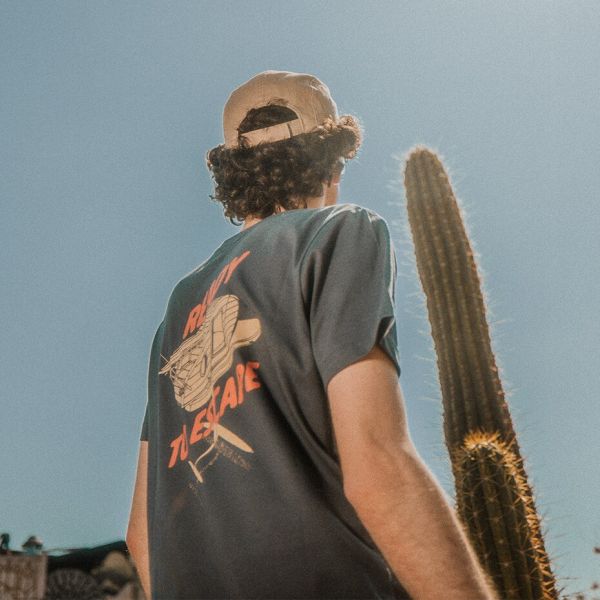 T-shirt Férfi Escape 2025