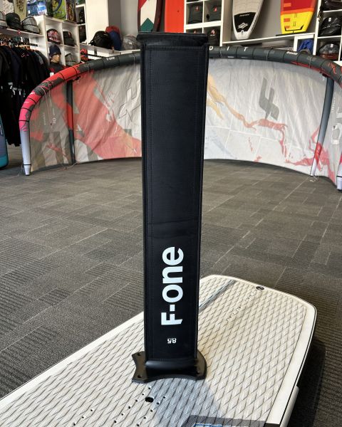 Carbon Mast 16 85