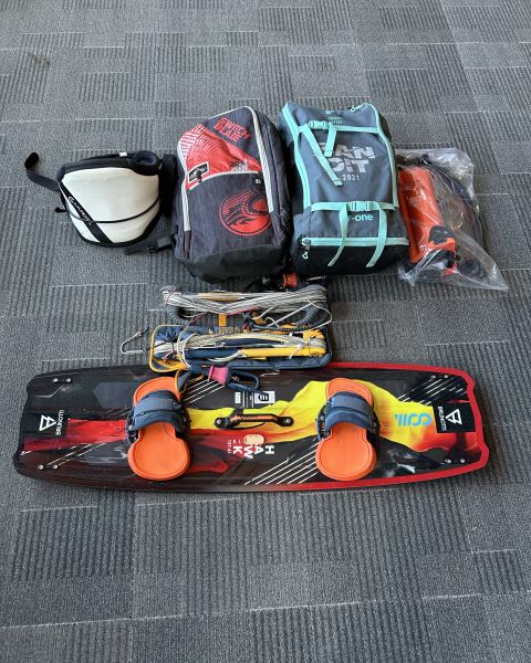 Komplett haladó kite szett: SwitchBlade 8 + Bandit 11