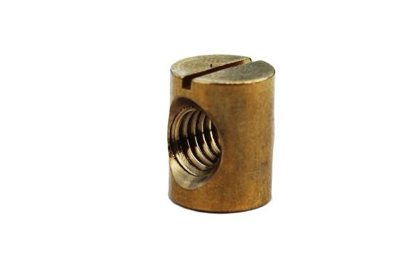 SZKEG Insert M6 Menetes