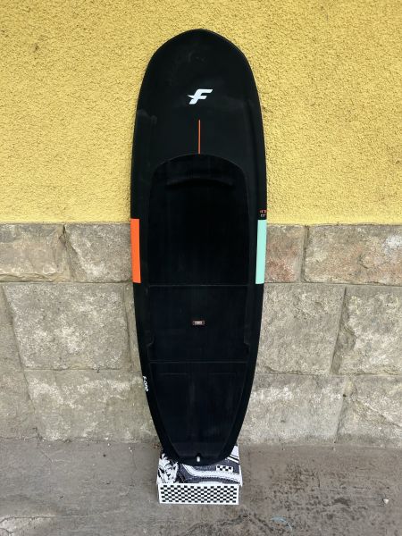 Magnet Carbon v2 4'11.